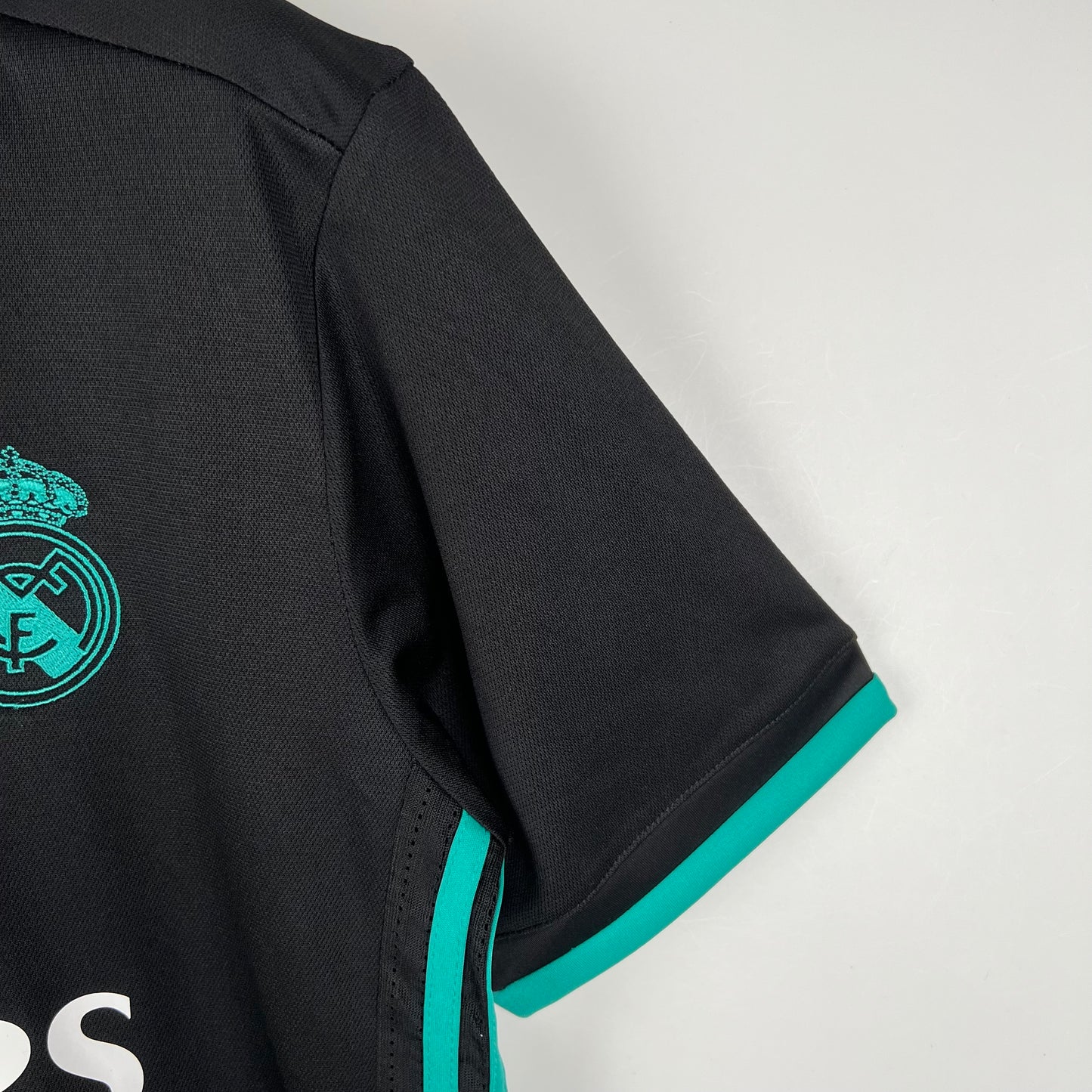Retro Real Madrid 17/18 Away Jersey- Fan Version